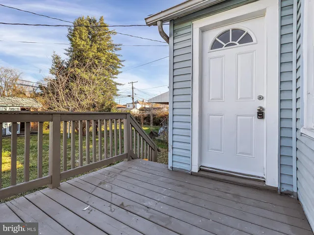 $1,800 | 211 Main Street, Dundalk, MD 21222