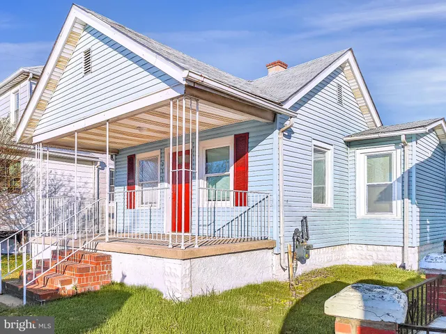 $1,800 | 211 Main Street, Dundalk, MD 21222