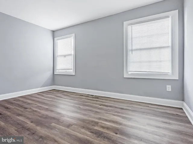 $1,800 | 211 Main Street, Dundalk, MD 21222