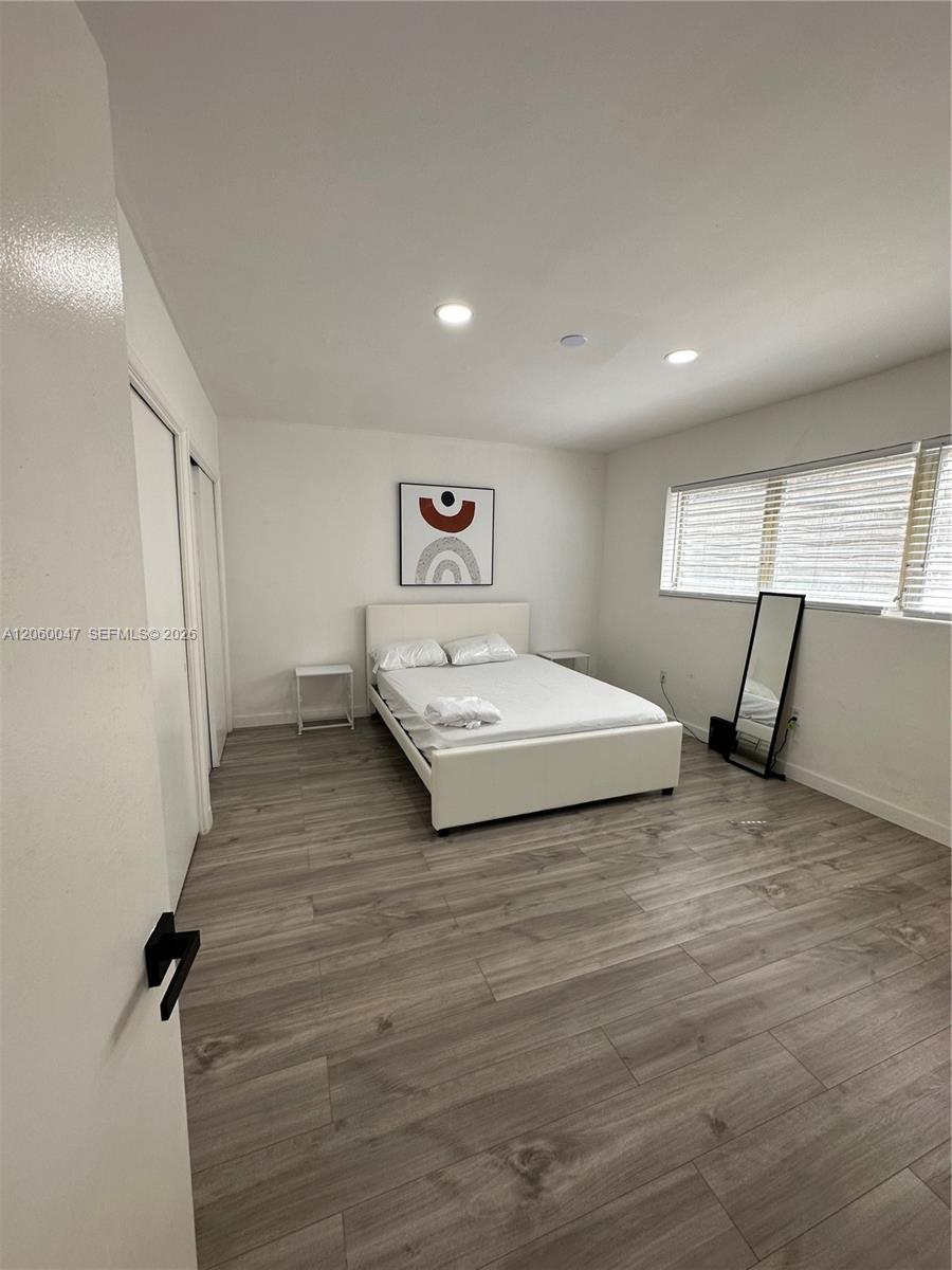 available furnished, unfurnished or partially furnished