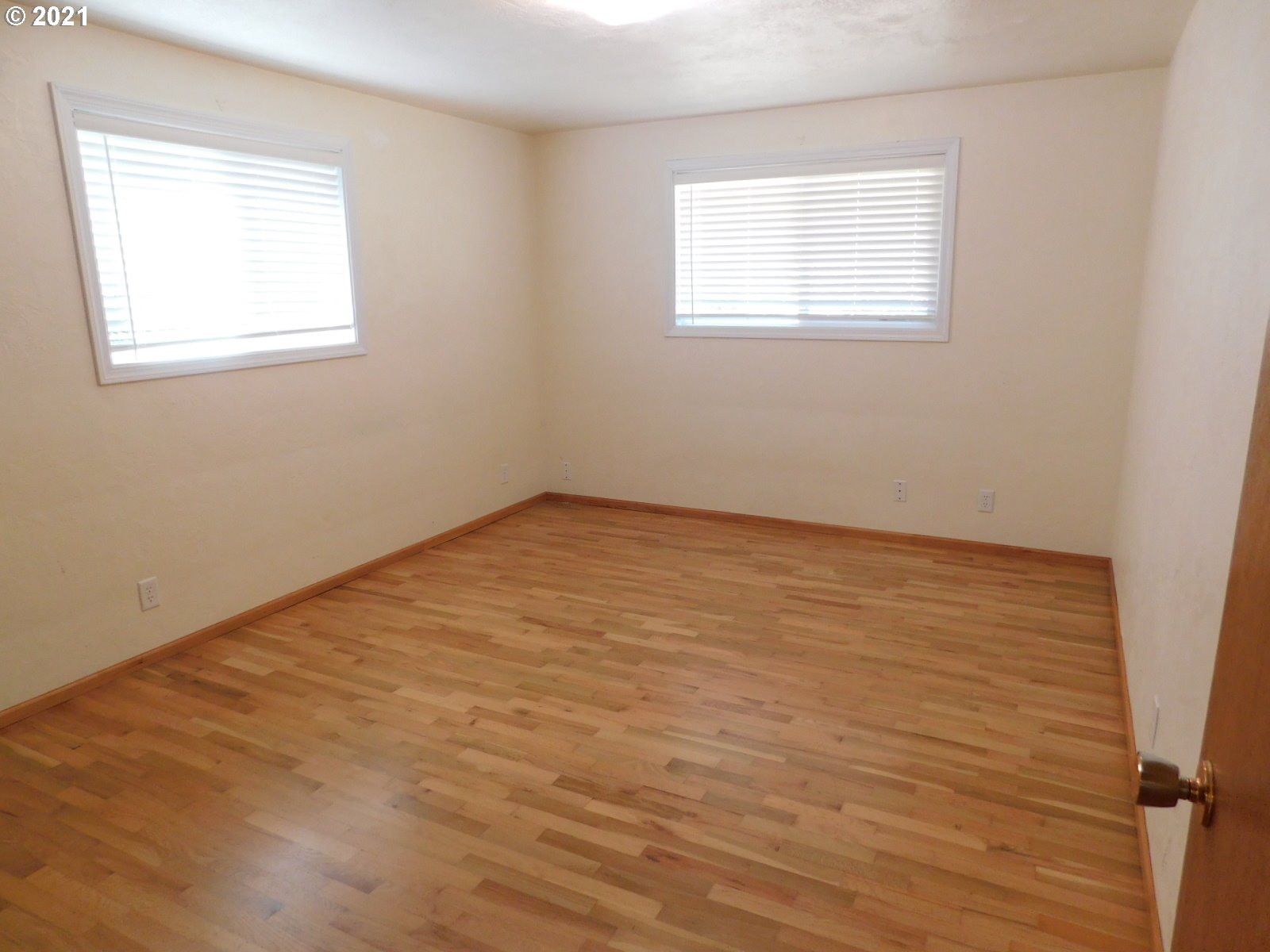 21652 Vaughn Road Veneta, OR 97487 - Photo 13 of 32 Gallery Image 13