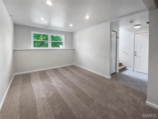 $291,000 | 109 Wynstay Avenue, Valley Park, MO 63088