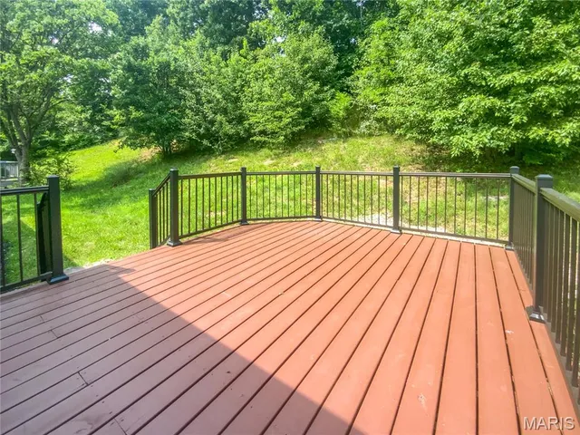 $291,000 | 109 Wynstay Avenue, Valley Park, MO 63088