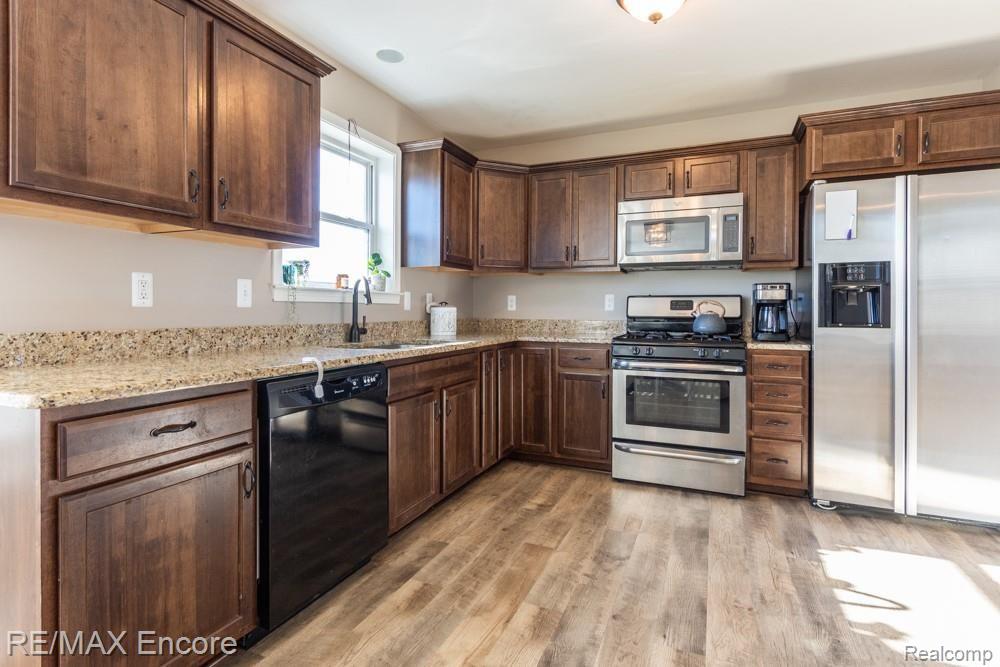 2739 Clivedon Road Howell, MI 48843 - Photo 19 of 34