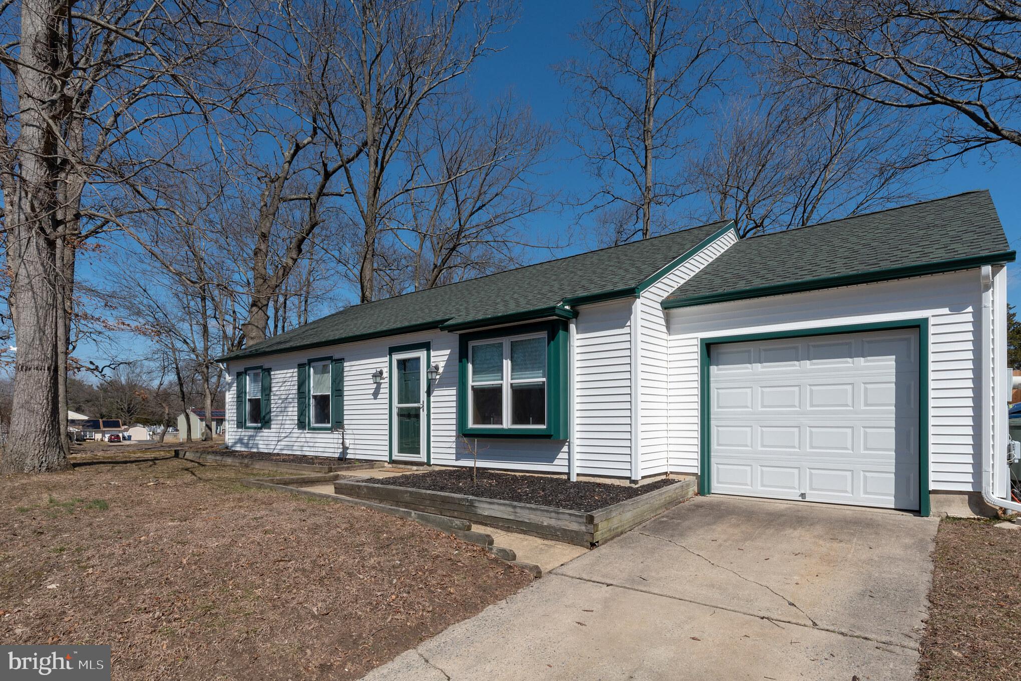 1012 South Beecham Road Williamstown, NJ 08094 - Photo 2 of 26