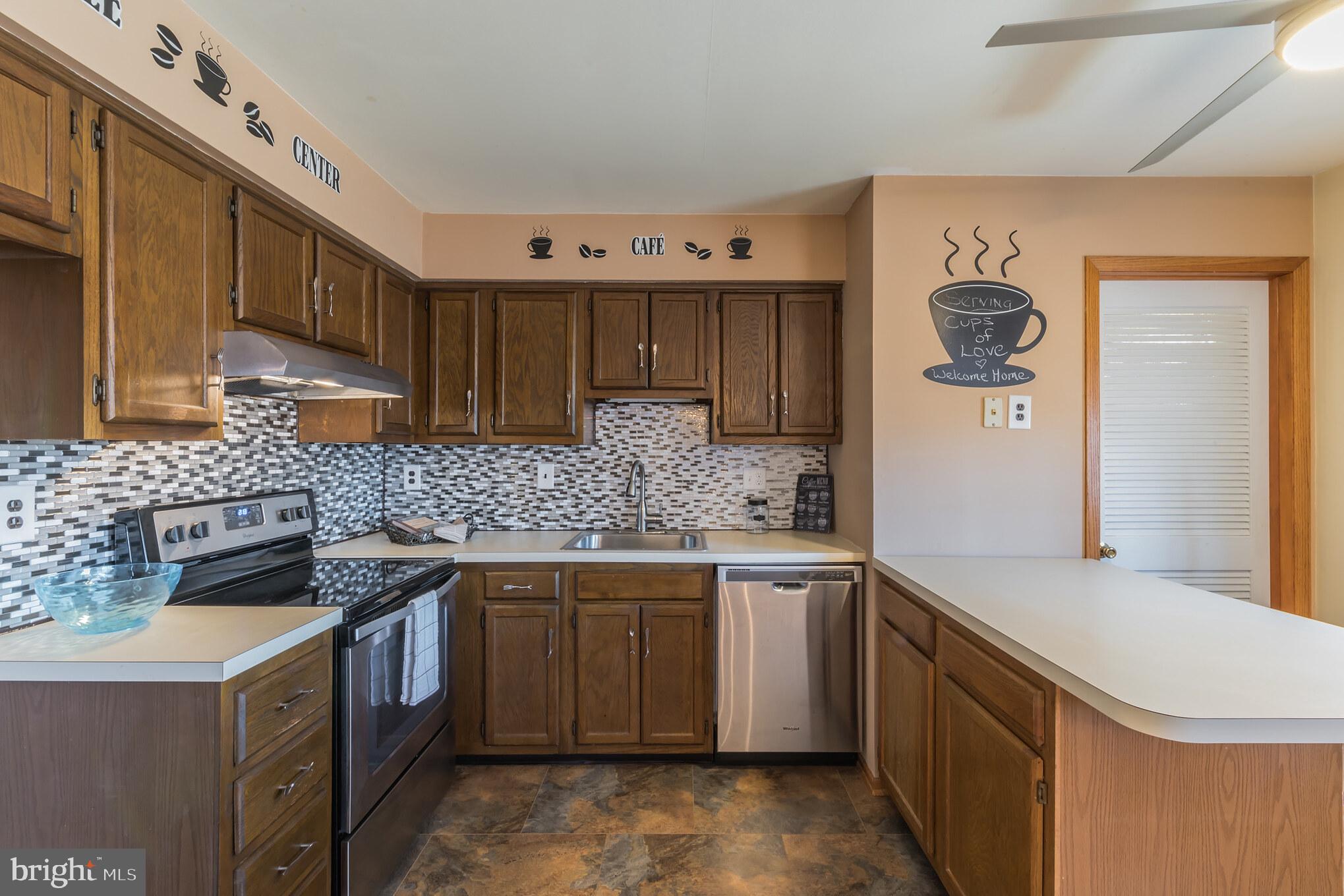 1012 South Beecham Road Williamstown, NJ 08094 - Photo 3 of 26