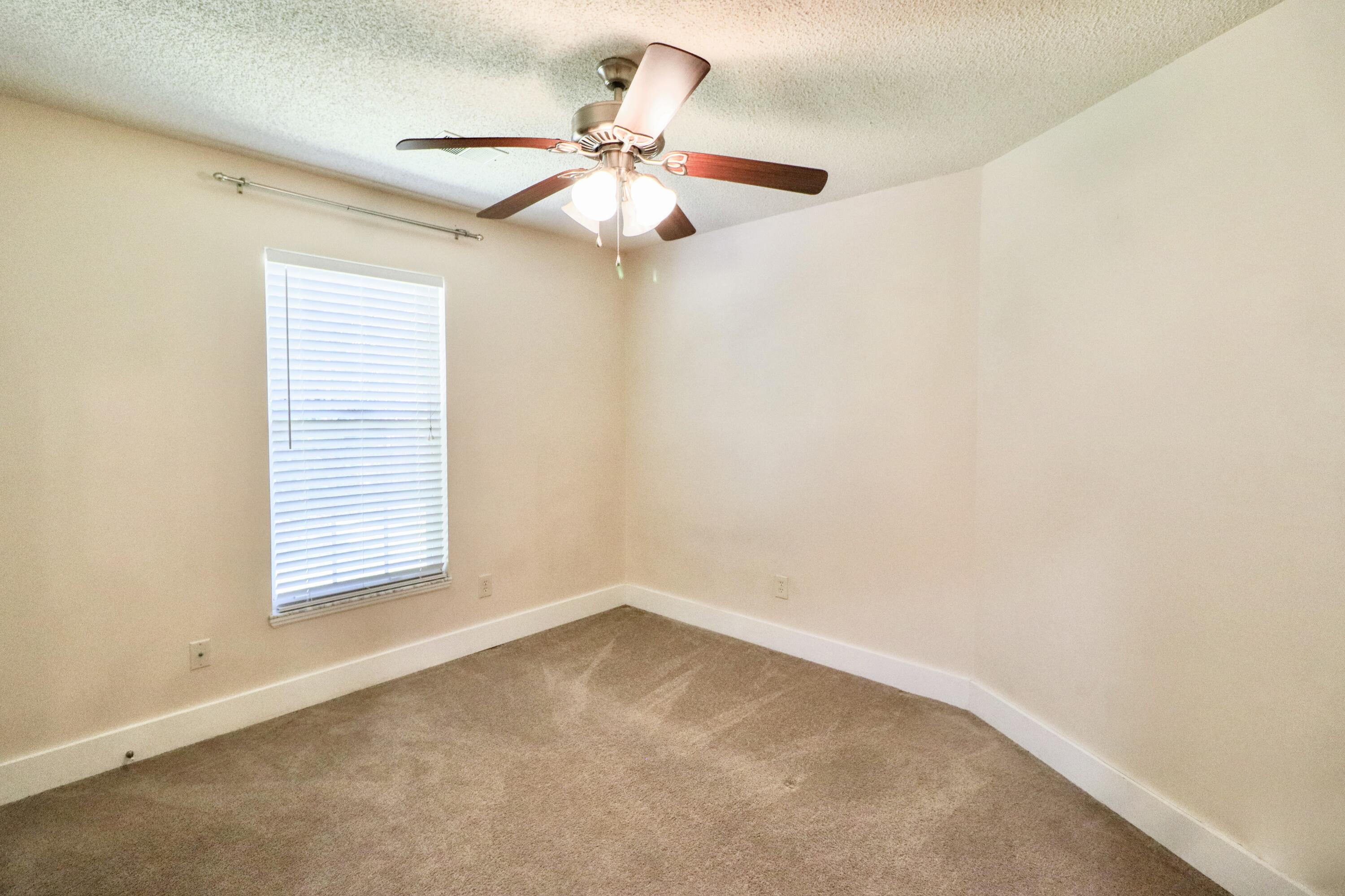 4066 Indigo Ridge Drive North Charleston, SC 29420 - Photo 17 of 20 4066 Indigo Ridge Dr