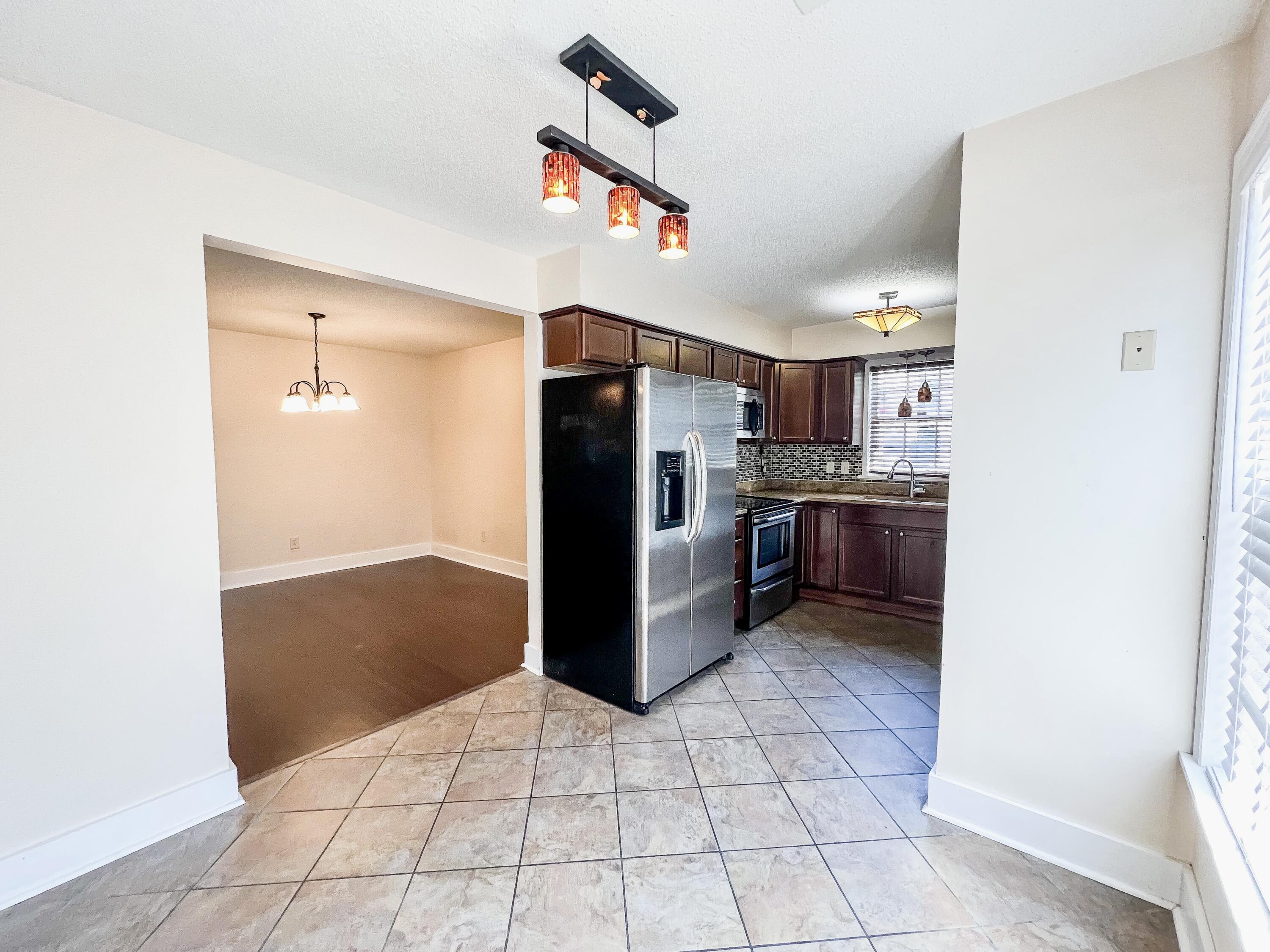 4066 Indigo Ridge Drive North Charleston, SC 29420 - Photo 7 of 20 4066 Indigo Ridge Dr