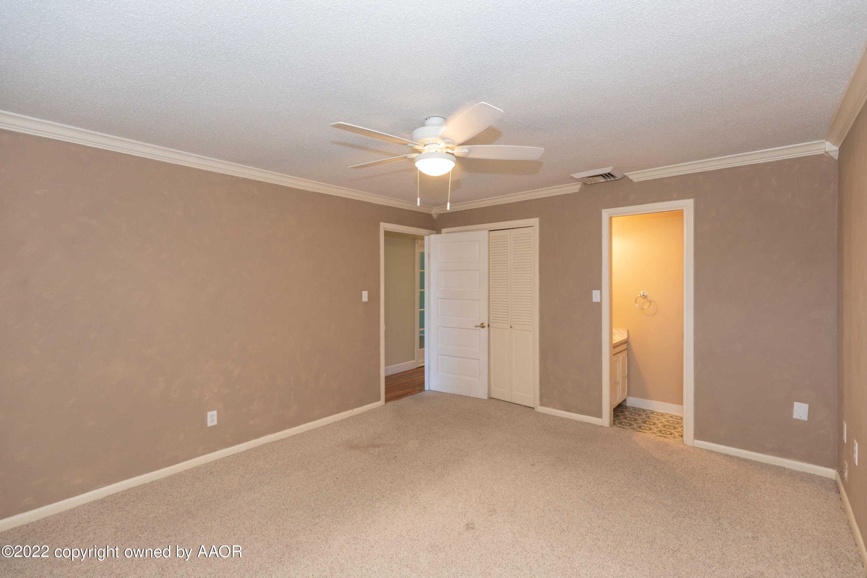 1302 Potter Street Borger, TX 79007 - Photo 22 of 53 a view of an empty room
