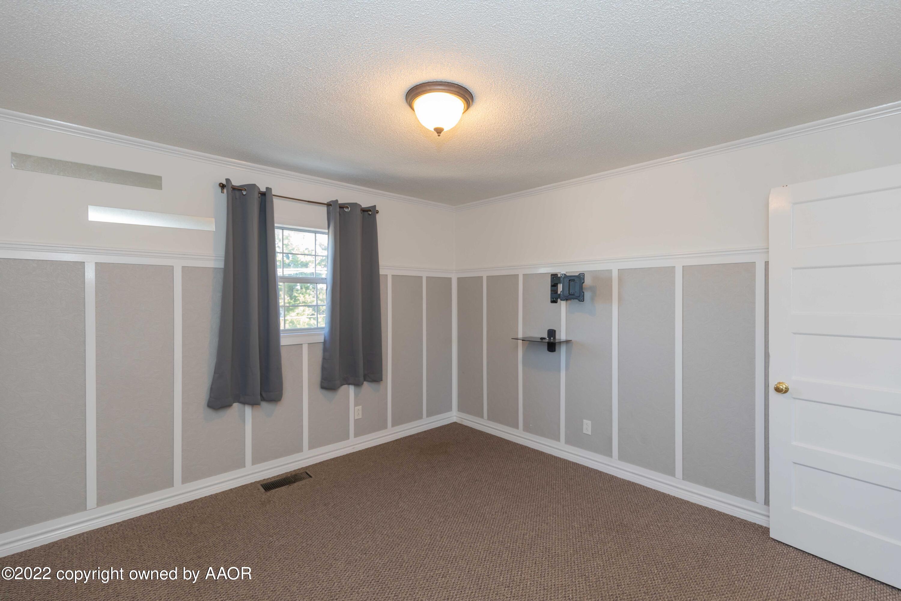 1302 Potter Street Borger, TX 79007 - Photo 45 of 53 a view of an empty room