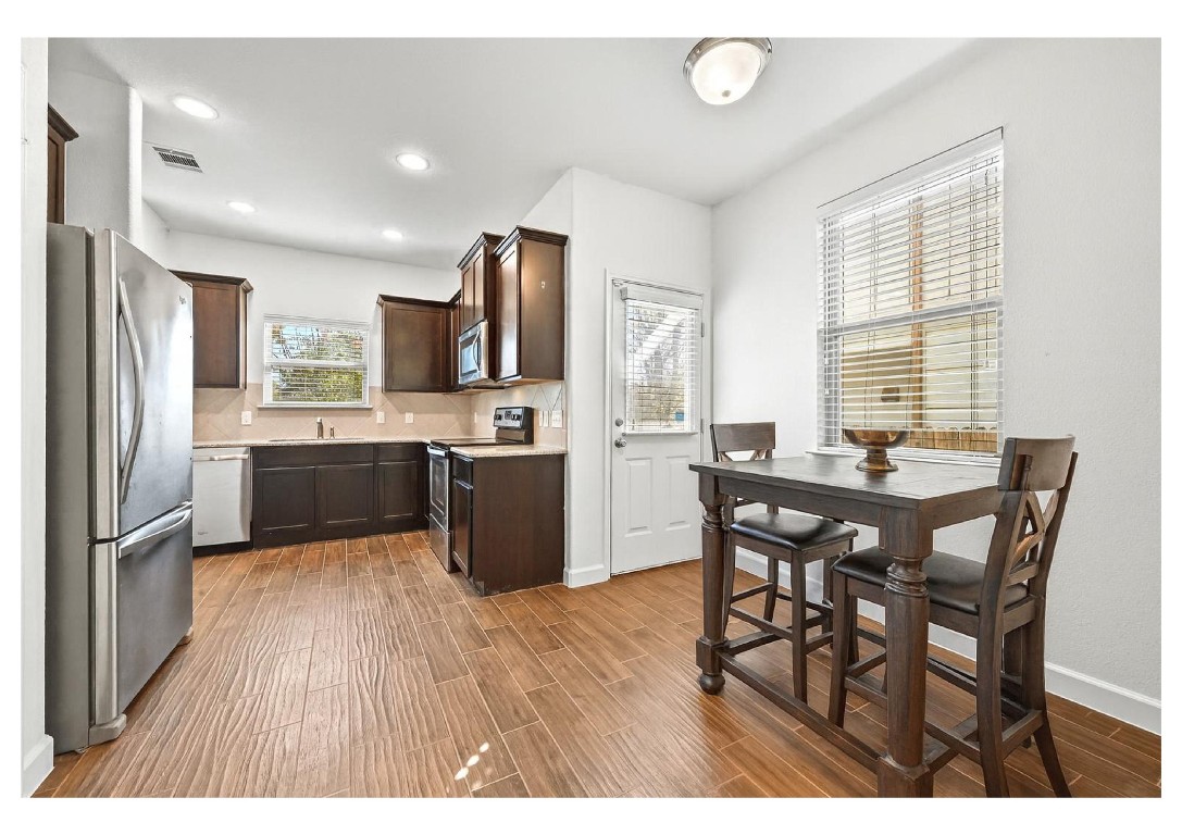 5417 Falling Leaf Lane Austin, TX 78744 - Photo 3 of 23 Virtually staged