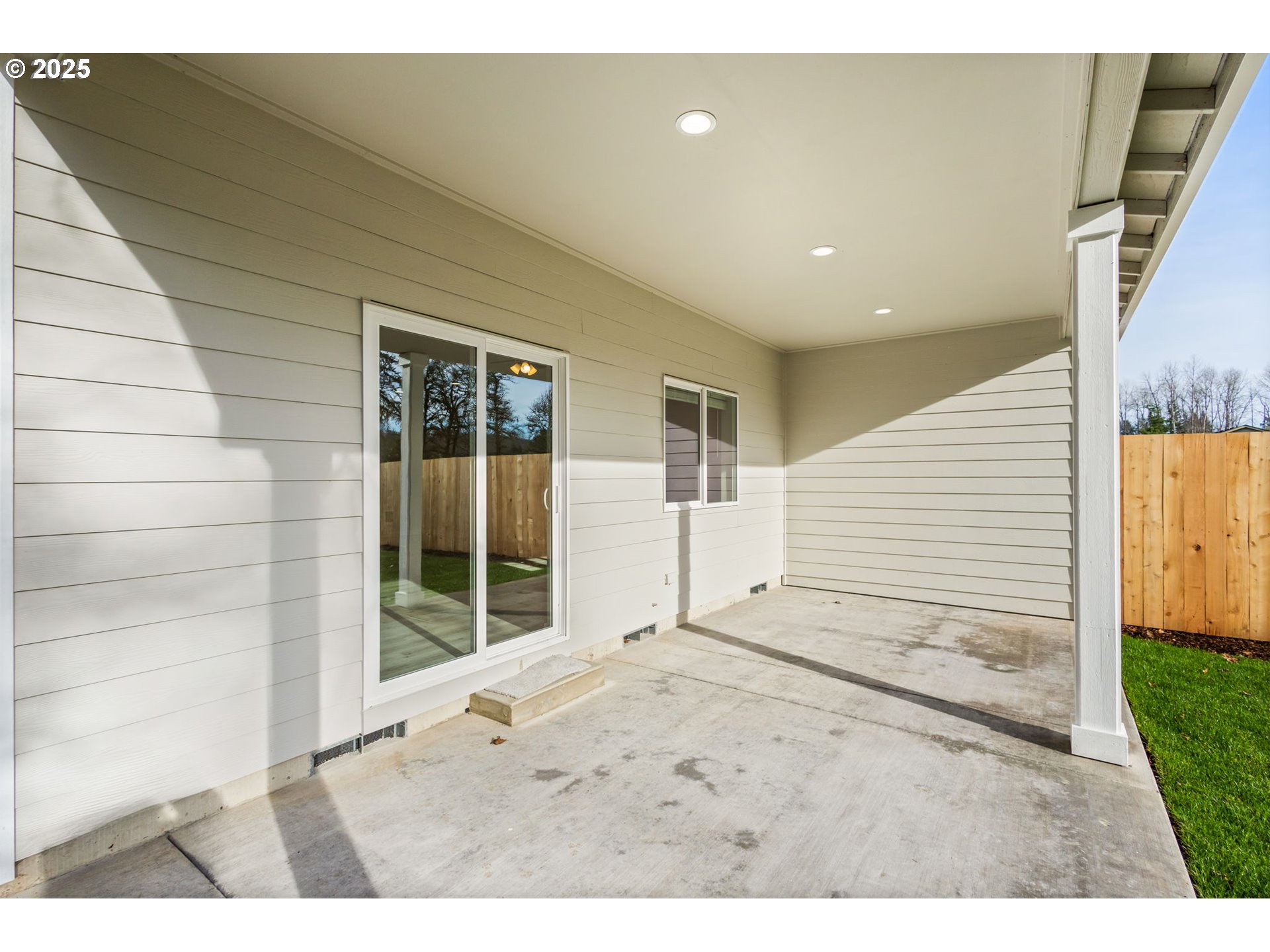 3619 Green River Road Sweet Home, OR 97386 - Photo 21 of 38 a view of a house with a outdoor space