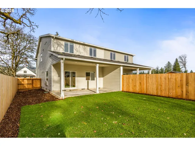 $355,000 | 3619 Green River Road, Sweet Home, OR 97386