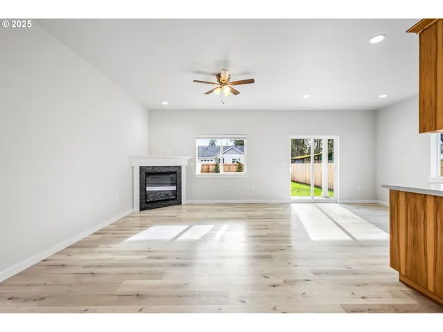 $355,000 | 3619 Green River Road, Sweet Home, OR 97386