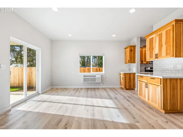 $355,000 | 3619 Green River Road, Sweet Home, OR 97386