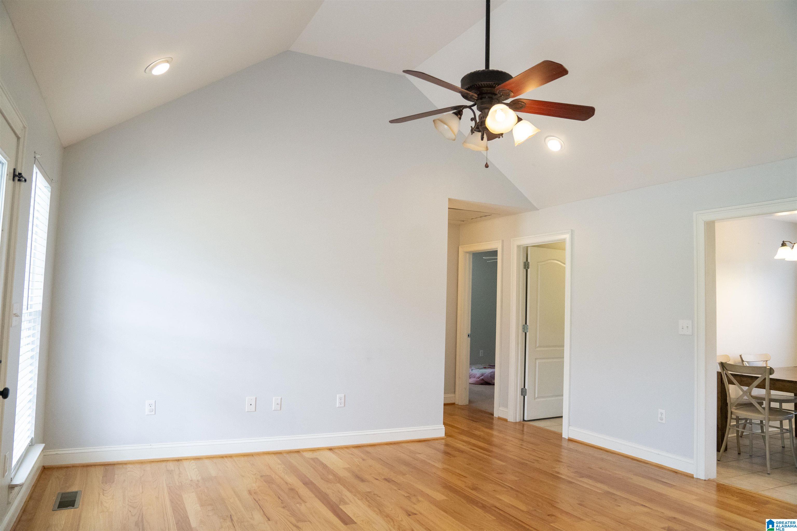2029 Armstrong Loop Hayden, AL 35079 - Photo 7 of 36