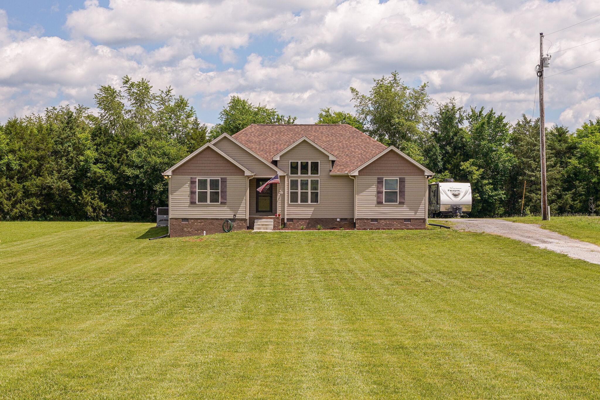 10350 Canoe Branch Road Castalian Springs, TN 37031 - Photo 2 of 30 Gallery Image 2