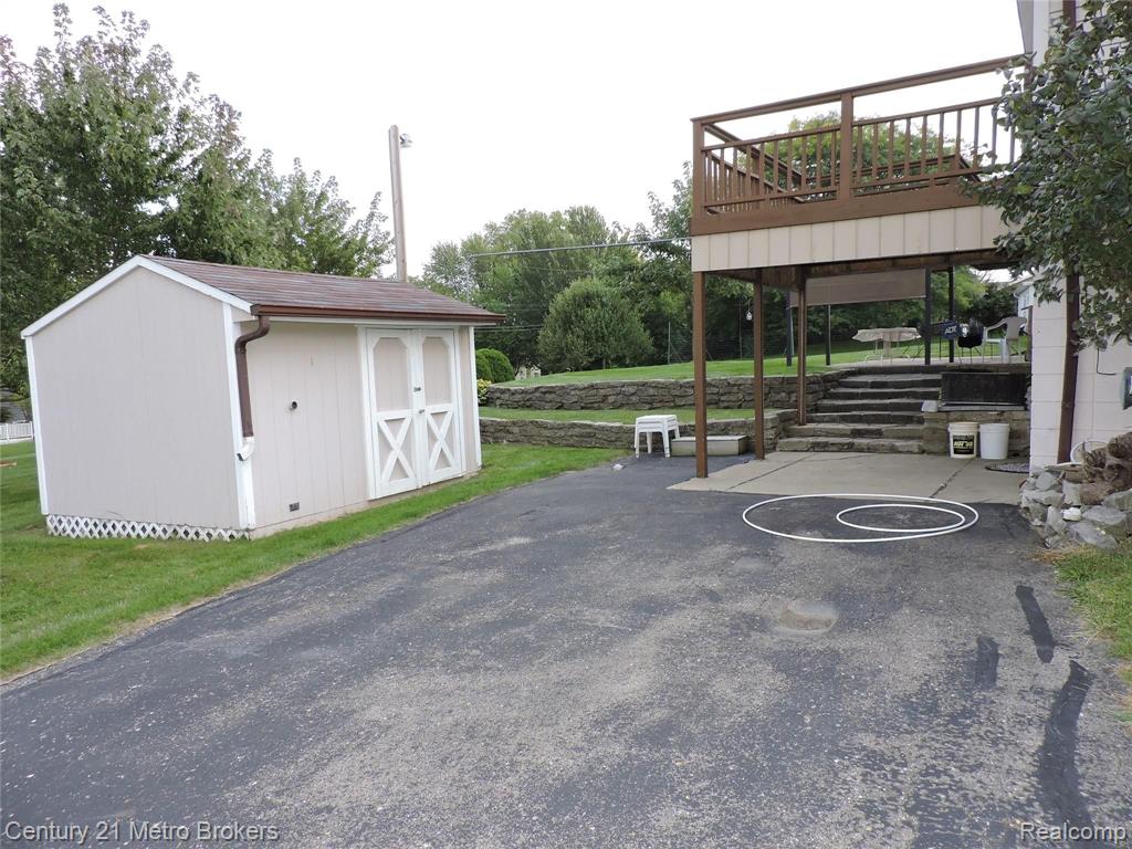 4110 Beecher Road Flint, MI 48532 - Photo 45 of 55