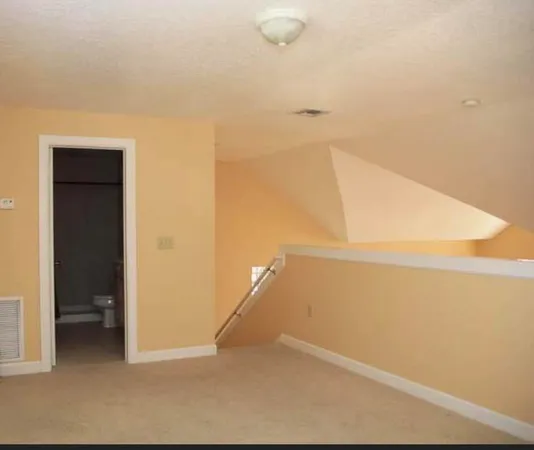 $2,400 | 4334 Highway 441, Unit 10, Okeechobee, FL 34974