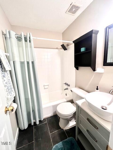 141 Jones Franklin Road, Unit G Raleigh, NC 27606 - Photo 15 of 21 IMG_7408