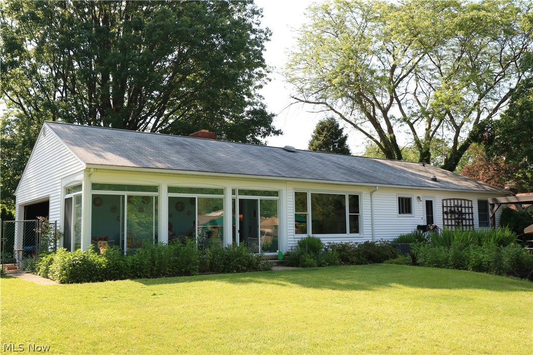 133 Pyle Road Oberlin, OH 44074 - Photo 2 of 25 Exterior Back