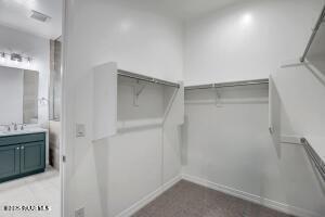 5218 Meandering Trail Prescott, AZ 86301 - Photo 22 of 46 A 22 Primary Closet
