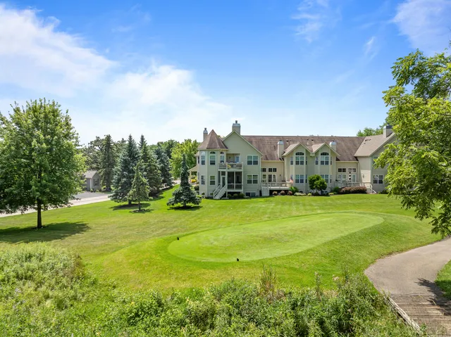 $485,000 | 1018 Terrace Court, Unit 435M, Geneva, WI 53147
