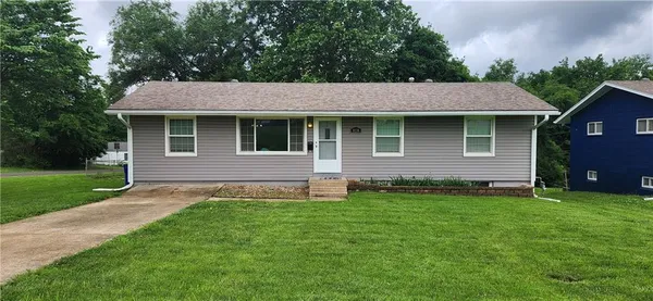 $219,000 | 8138 Sterling Avenue, Raytown, MO 64138