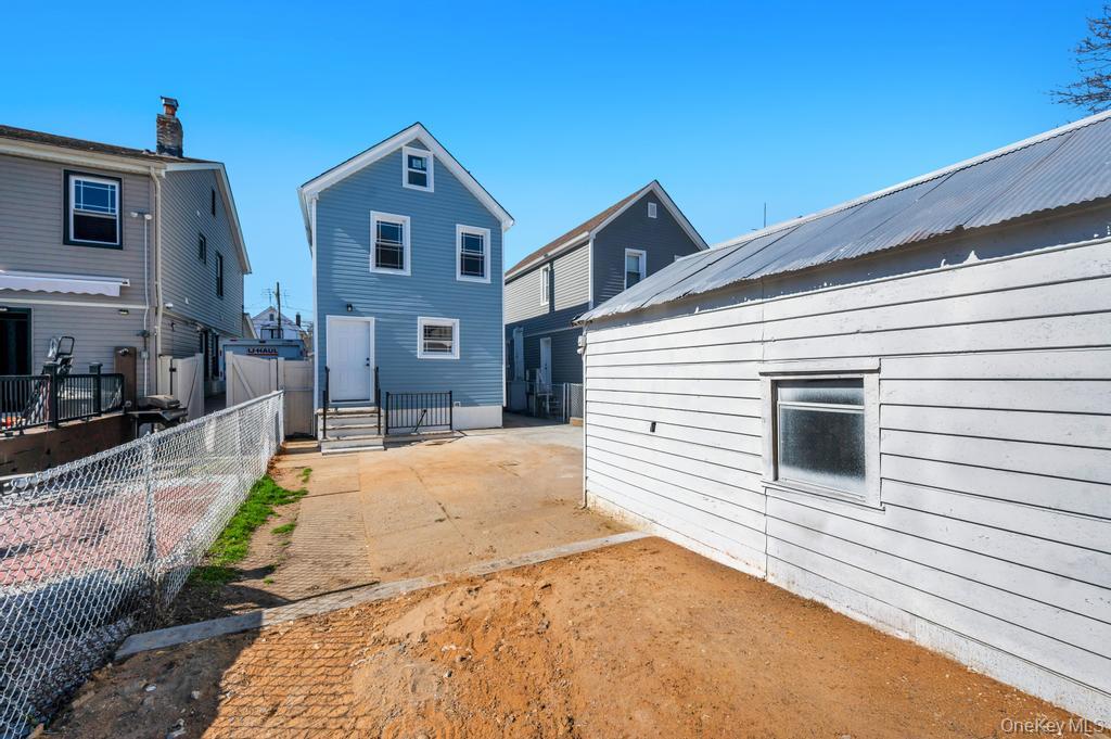 9127 Gold Road Queens, NY 11417 - Photo 2 of 11