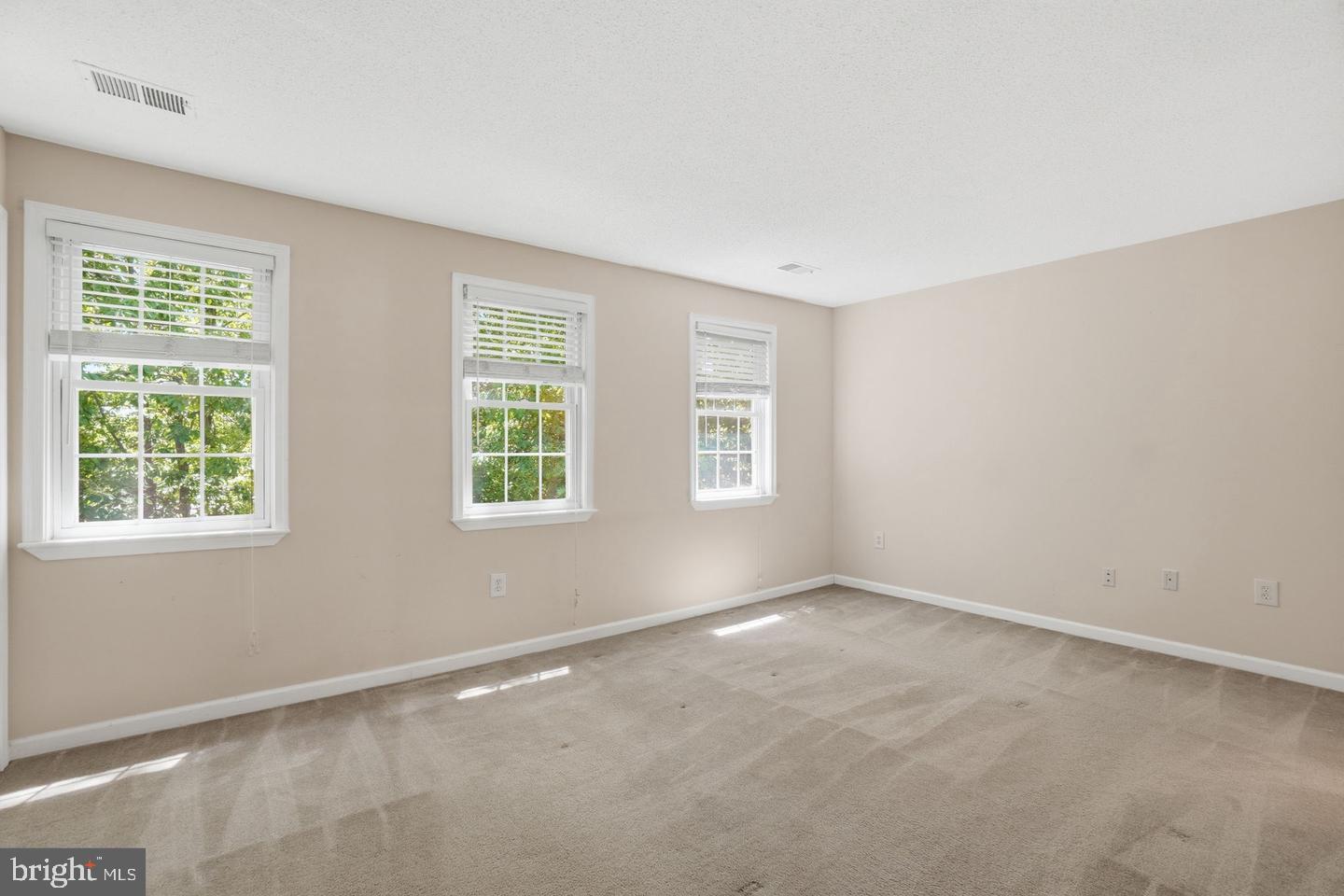 2391 Hunters Square Court Reston, VA 20191 - Photo 16 of 25