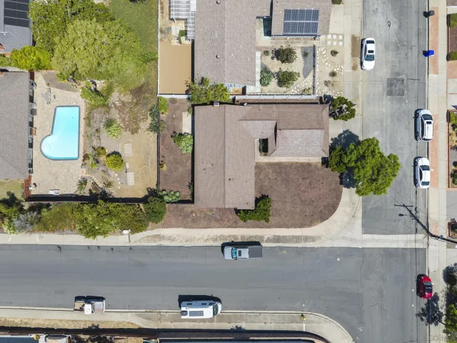 $1,300,000 | 6614 Dennison Street, San Diego, CA 92122