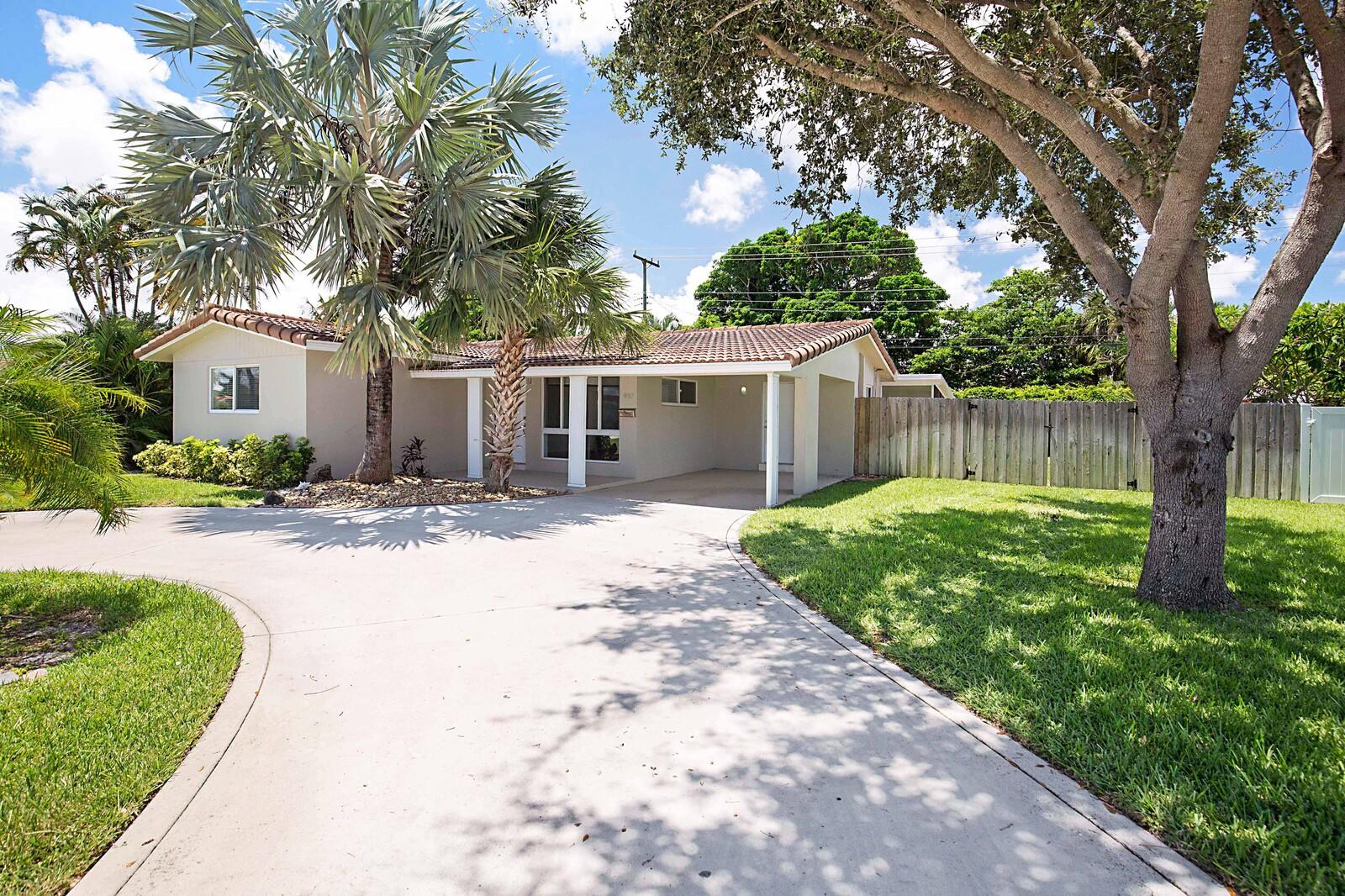 937 Southwest 9th Avenue Boca Raton, FL 33486 - Photo 1 of 1 front1