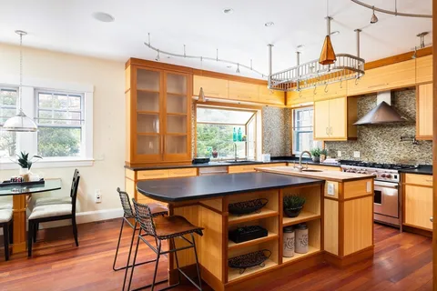 $3,595,000 | 282 Buckminster Road, Brookline, MA 02445