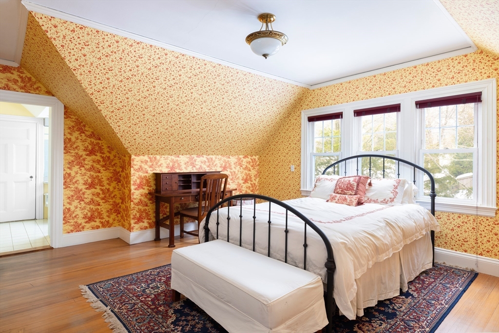 282 Buckminster Road Brookline, MA 02445 - Photo 18 of 26