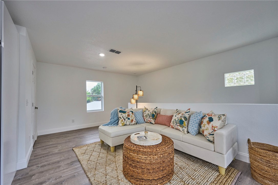 8045 142nd Street Sebastian, FL 32958 - Photo 16 of 36