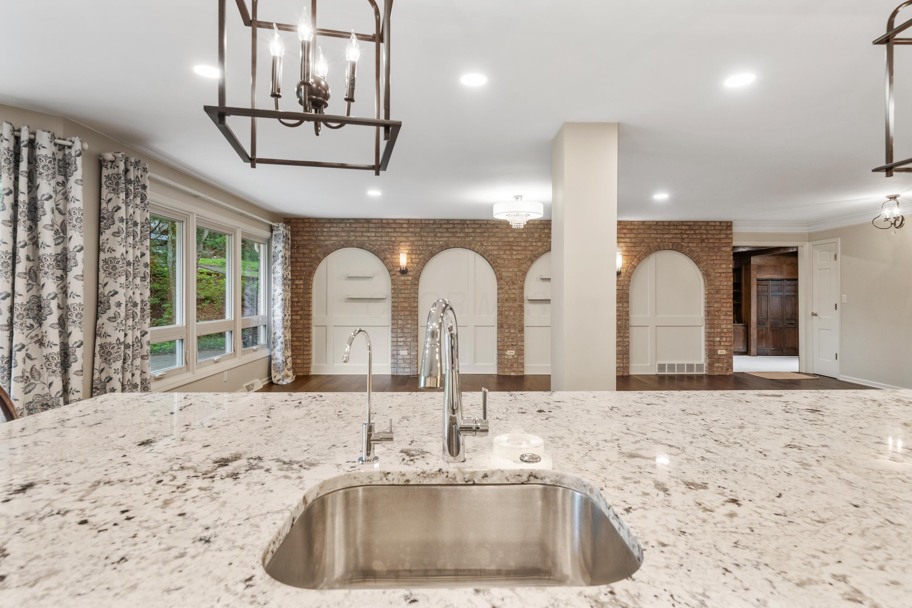 546 Indian Mound Road Columbus, OH 43213 - Photo 38 of 97