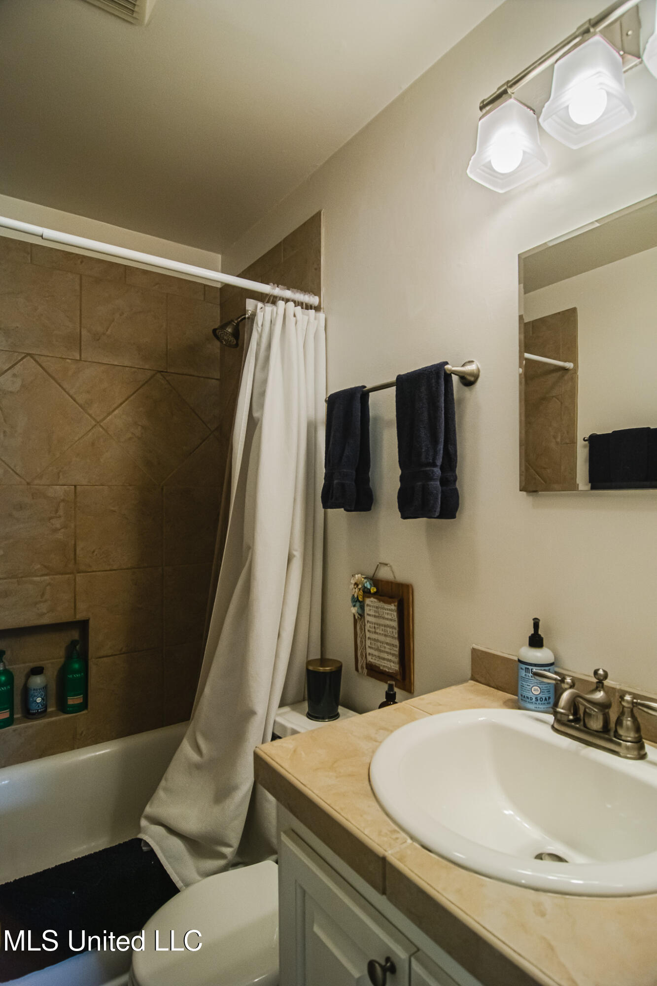 761 Euclid Avenue Jackson, MS 39202 - Photo 26 of 57 DSC_0539