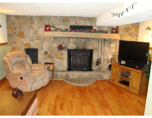 155 Mellingertown Road Mount Pleasant, PA 15666 - Photo 9 of 14 Family Room.