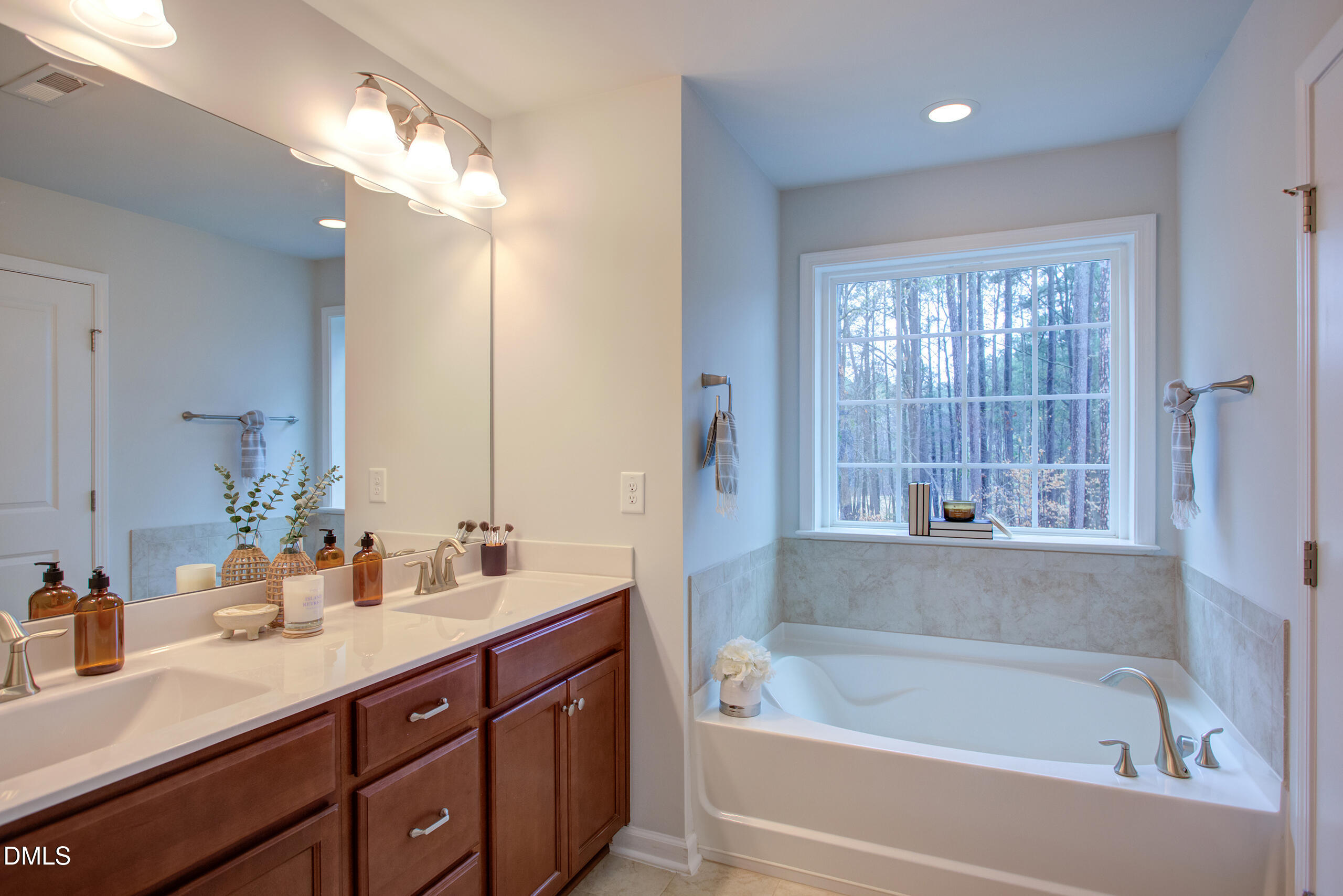 1136 Southpoint Trail Durham, NC 27713 - Photo 18 of 35 Primary Bath 2