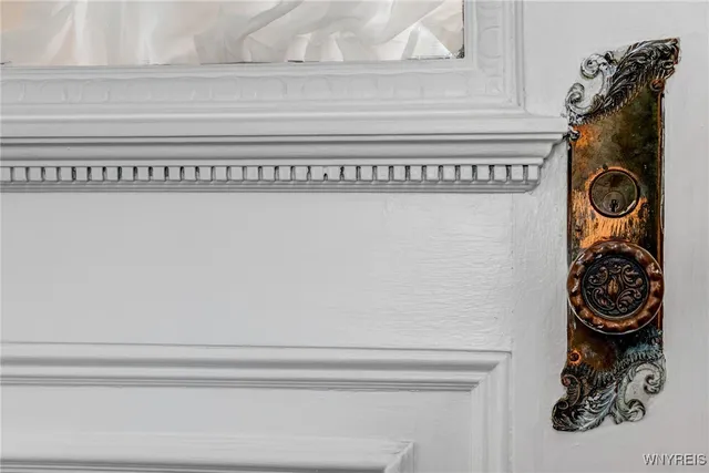 $899,777 | 461 Linwood Avenue, Buffalo, NY 14209