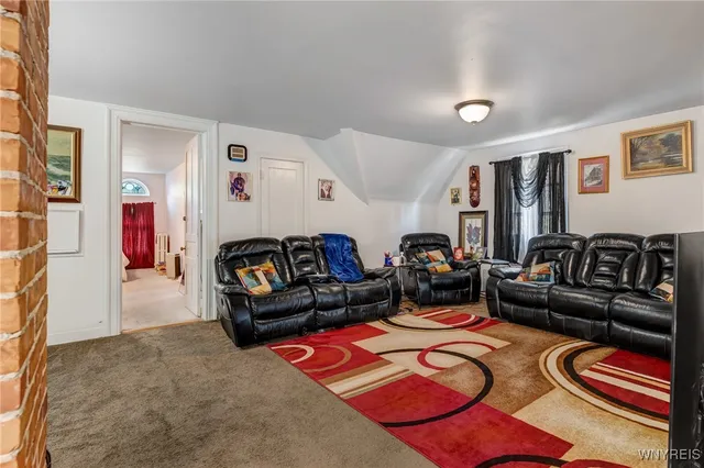 $899,777 | 461 Linwood Avenue, Buffalo, NY 14209