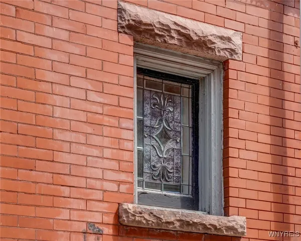 $899,777 | 461 Linwood Avenue, Buffalo, NY 14209