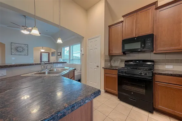 $2,250 | 24303 Wild Bramble Lane, Katy, TX 77493