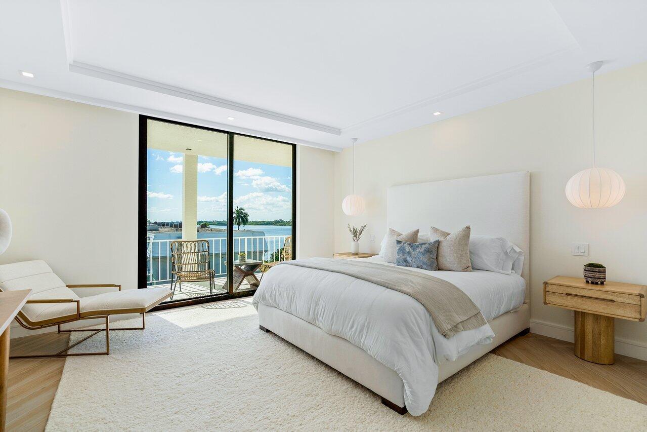 2150 Ibis Isle Road, Unit 17 Palm Beach, FL 33480 - Photo 17 of 43 Master Bedroom