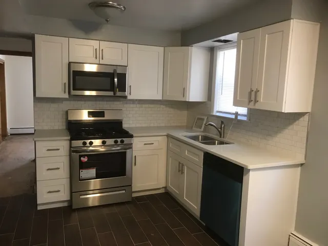 $1,595 | 5742 West Lawrence Avenue, Unit GS, Chicago, IL 60630