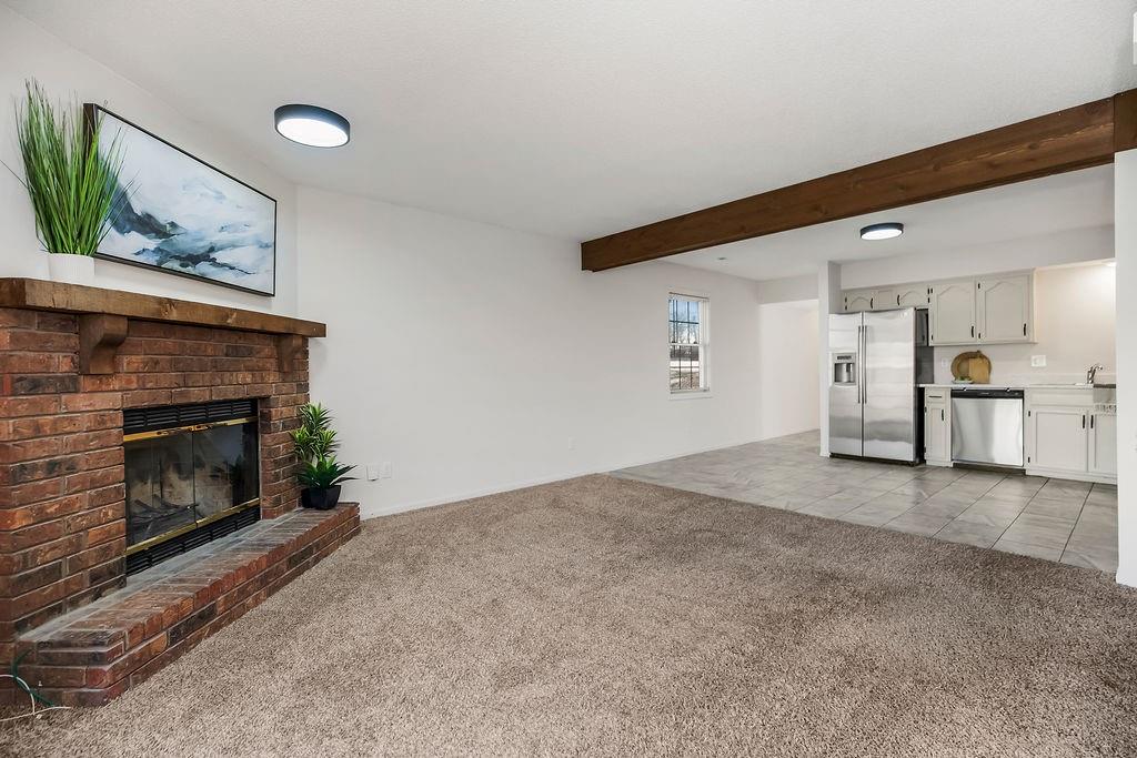 224 Southwest Pinetree Lane Lee's Summit, MO 64063 - Photo 5 of 29