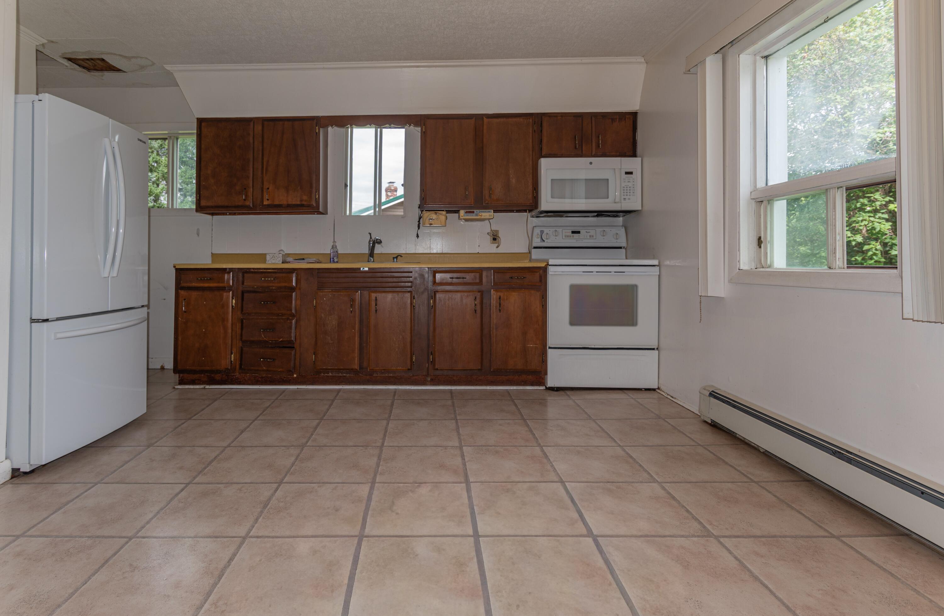 3 Fournier Road Madawaska, ME 04756 - Photo 18 of 49 Kitchen
