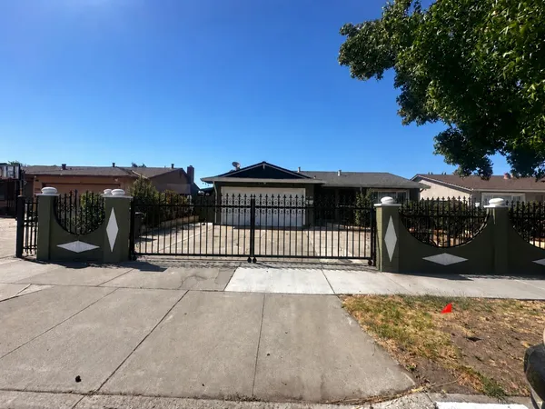 $1,050,000 | 2483 Ocala Avenue, San Jose, CA 95122