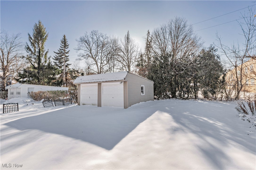 4040 Ardmore Road Cleveland, OH 44121 - Photo 41 of 43