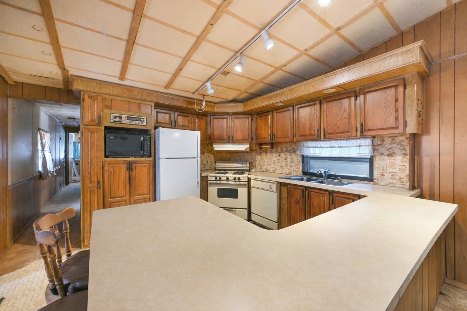 178 Taylor Street Milton, VT 05468 - Photo 7 of 22